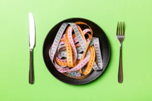 Tratamiento-anorexia-nerviosa-en-barcelona-plato